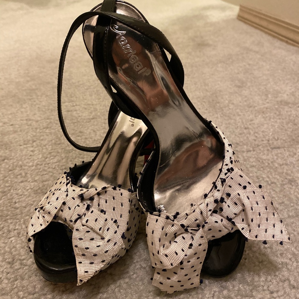 Brand new High heels SizeUS 5-5.5